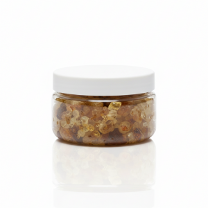 Pot d'encens citronné à base d'oliban, résine naturelle dorée et ambrée, utilisée pour purification et relaxation